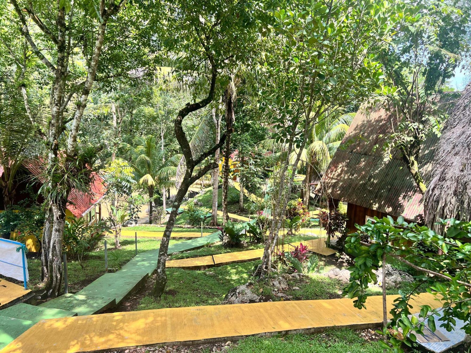 El Portal De Champey Vandrarhem Lanquín Exteriör bild