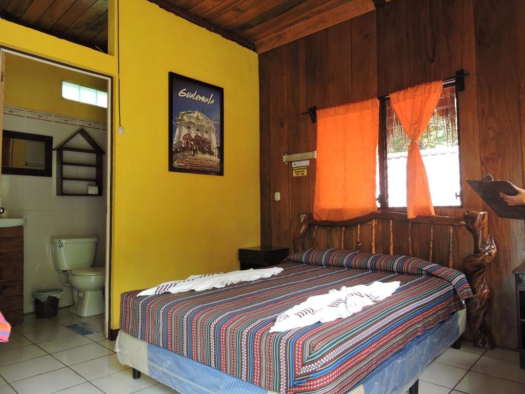 El Portal De Champey Vandrarhem Lanquín Exteriör bild